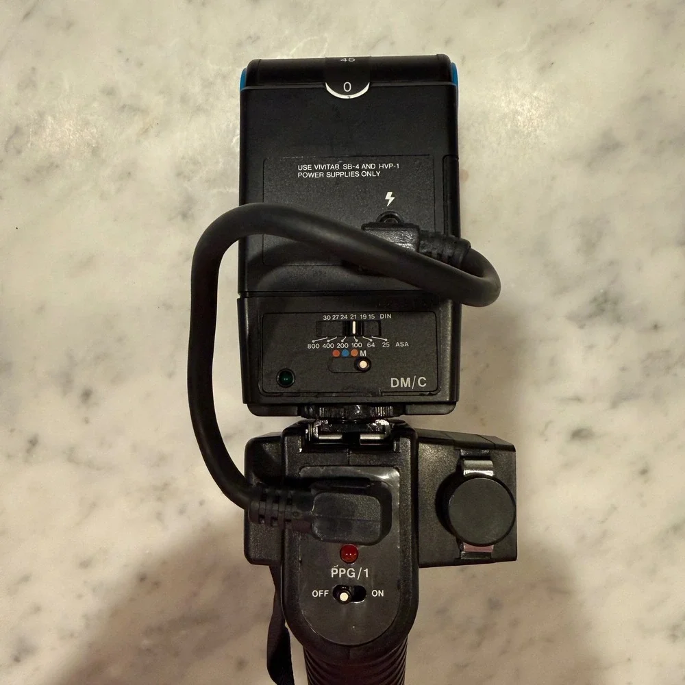 Vivitar Zoom Thyristor 3500 Electronic Flash PPG/1 Pistol Grip Handle Not Tested